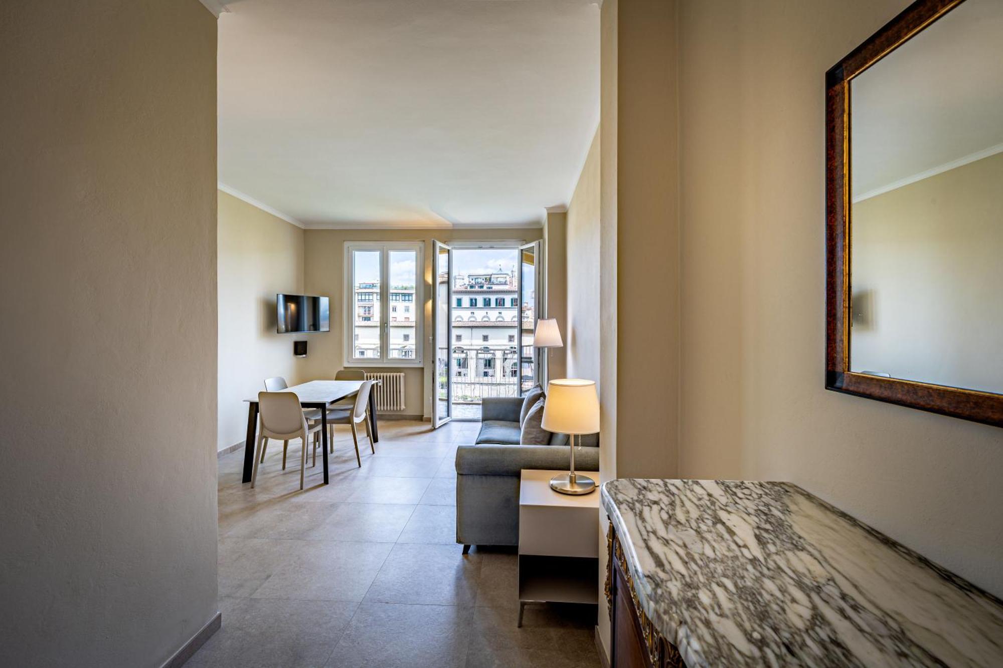 Yd Balcony On Pontevecchio View Apartment Florence Exterior photo
