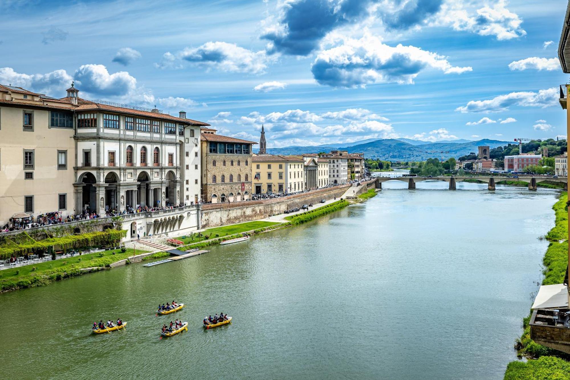 Yd Balcony On Pontevecchio View Apartment Florence Exterior photo